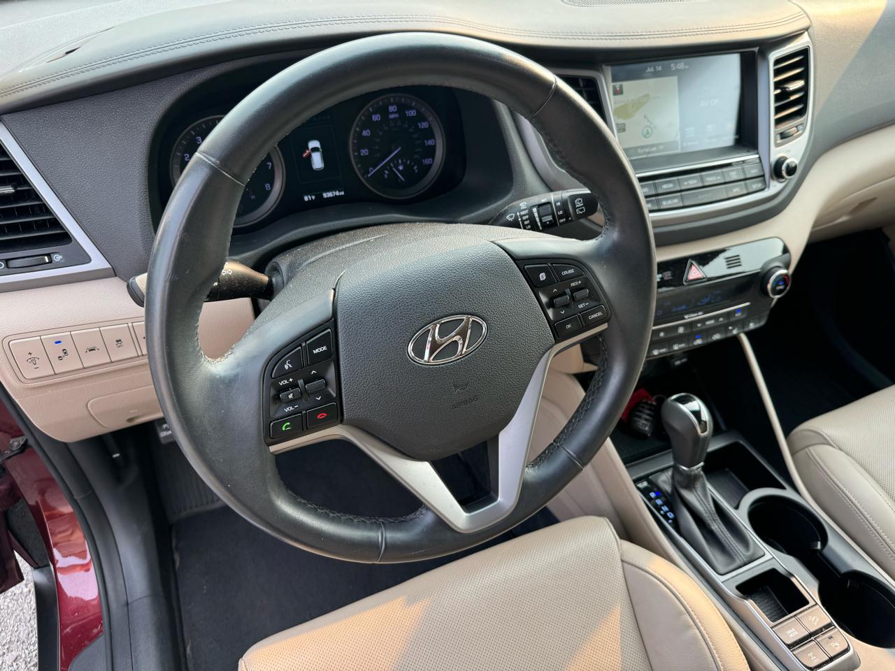 Hyundai Tucson Limited w/Ultimate Package AWD 2016