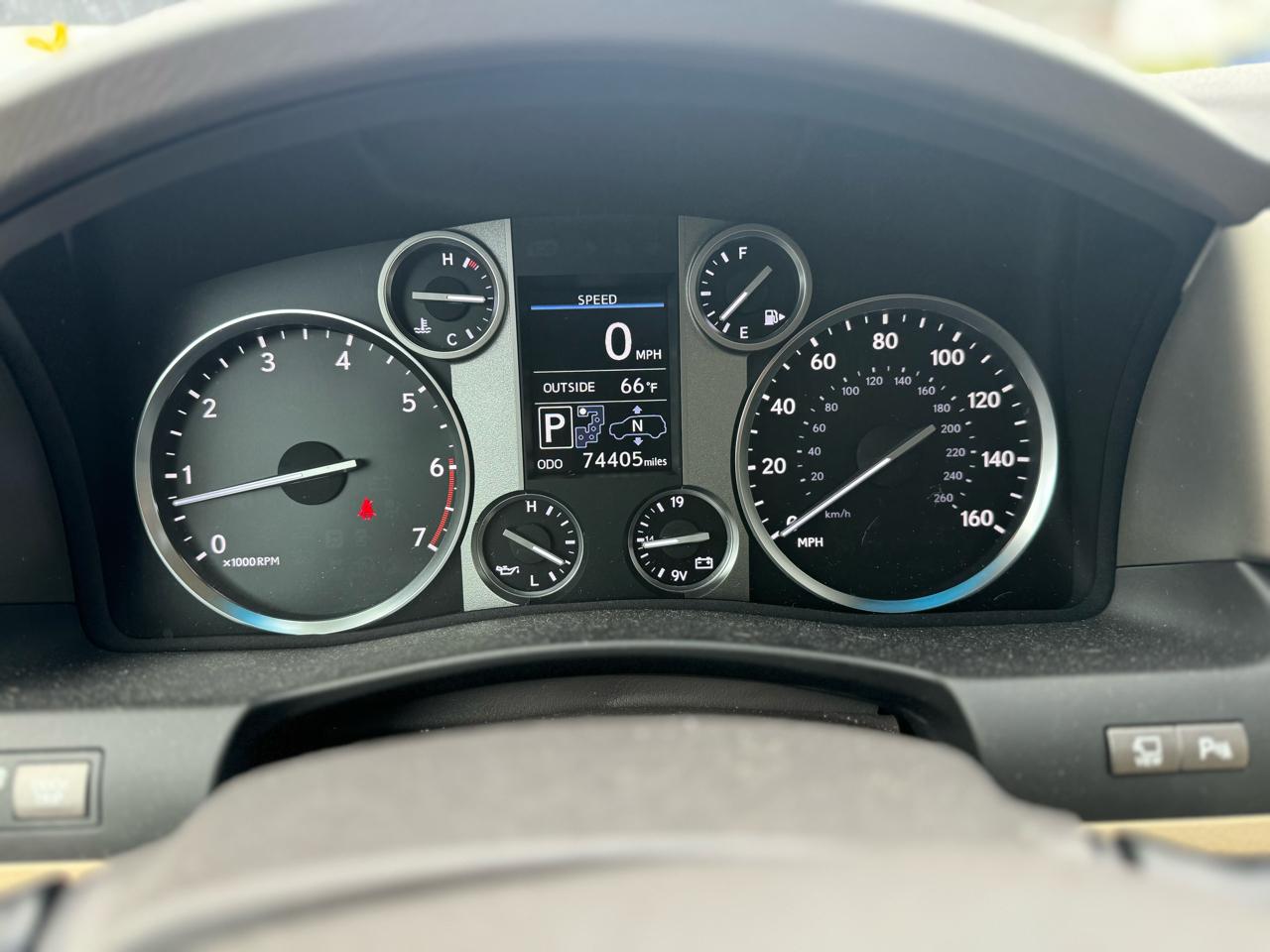 Lexus LX 570 Sport Utility 2014