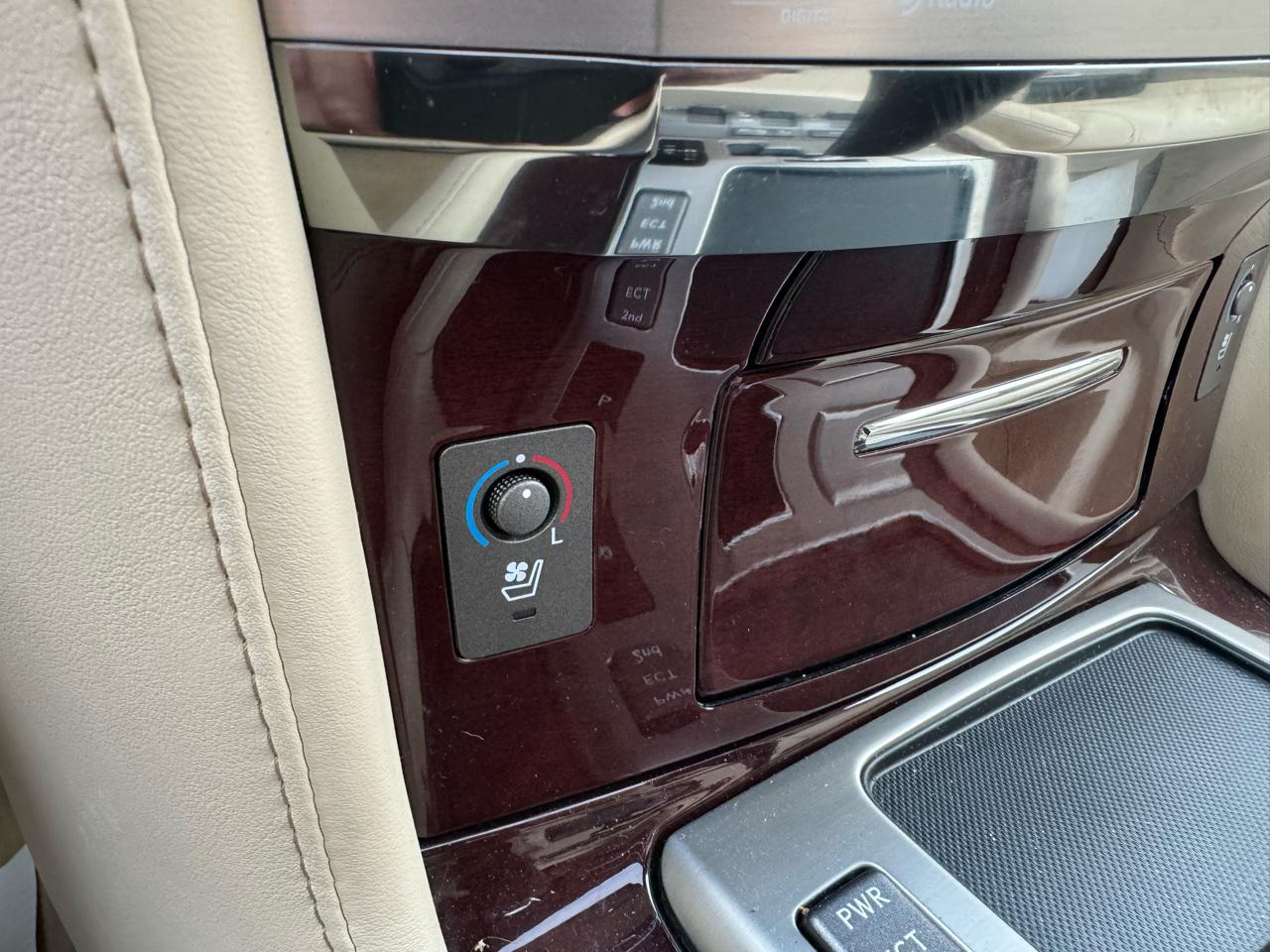 Lexus LX 570 Sport Utility 2014