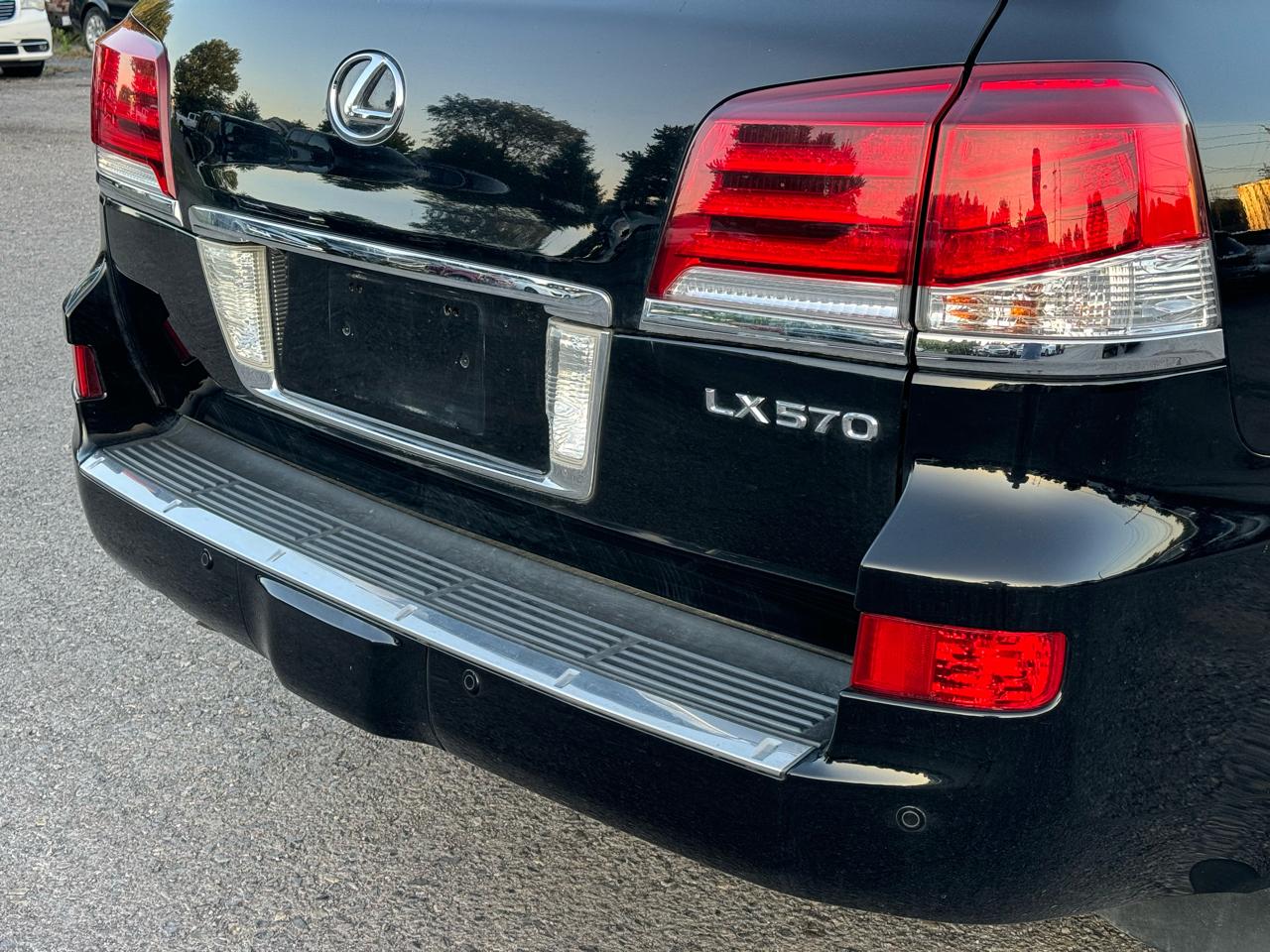 2014 Lexus LX 570 - Photo 16