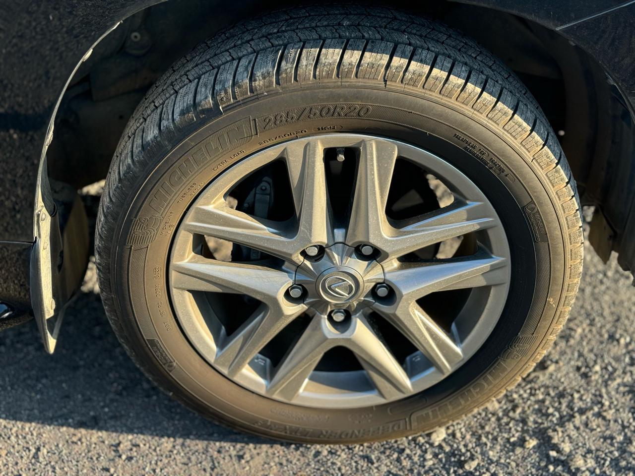 2014 Lexus LX 570 - Photo 31