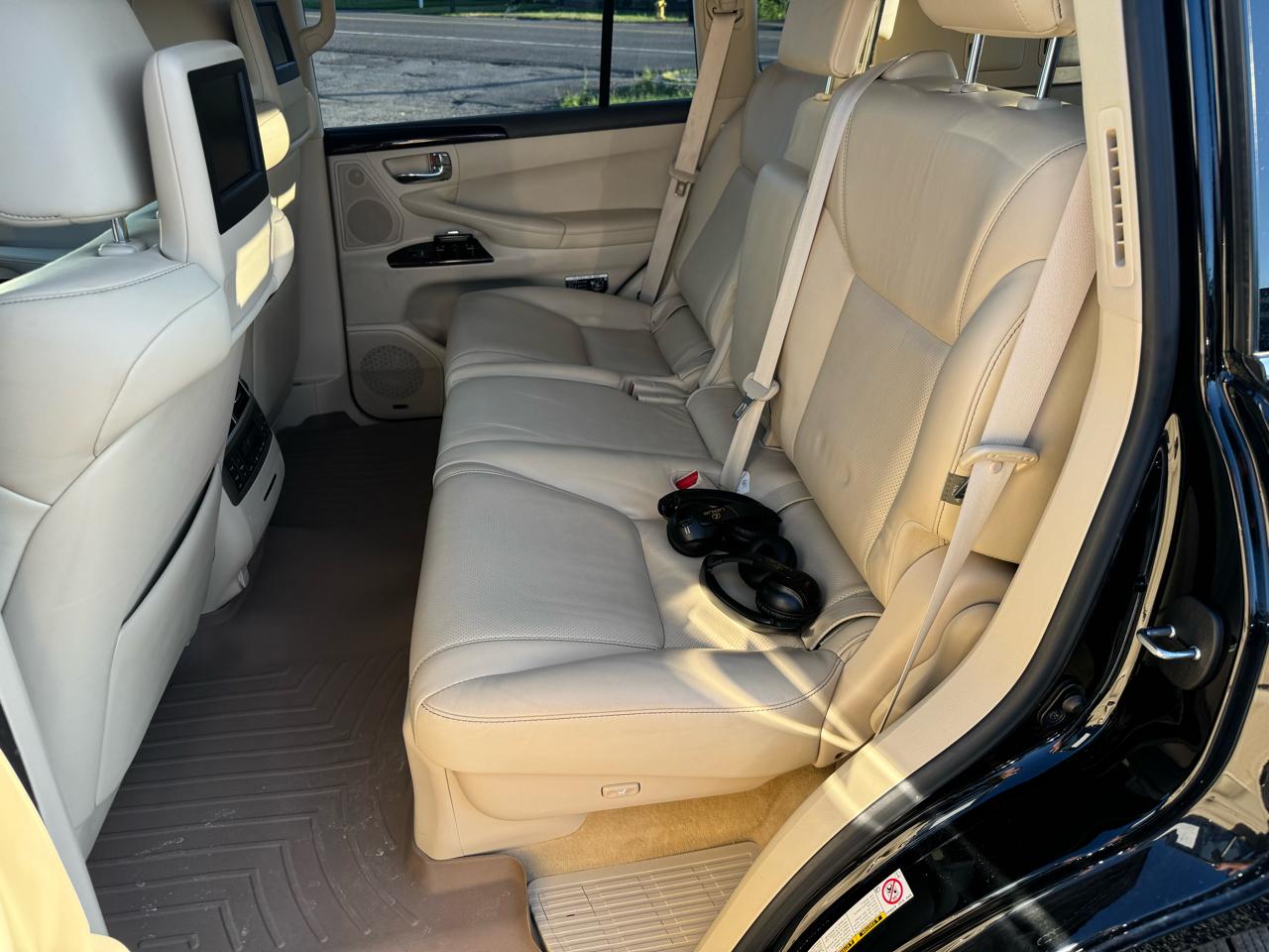 2014 Lexus LX 570 - Photo 33