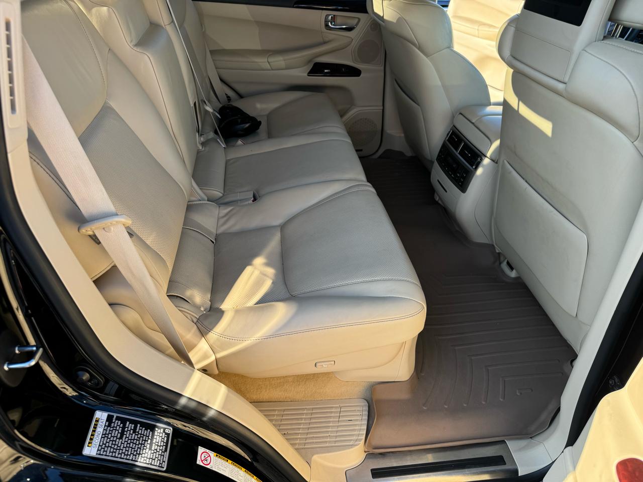 2014 Lexus LX 570 - Photo 34