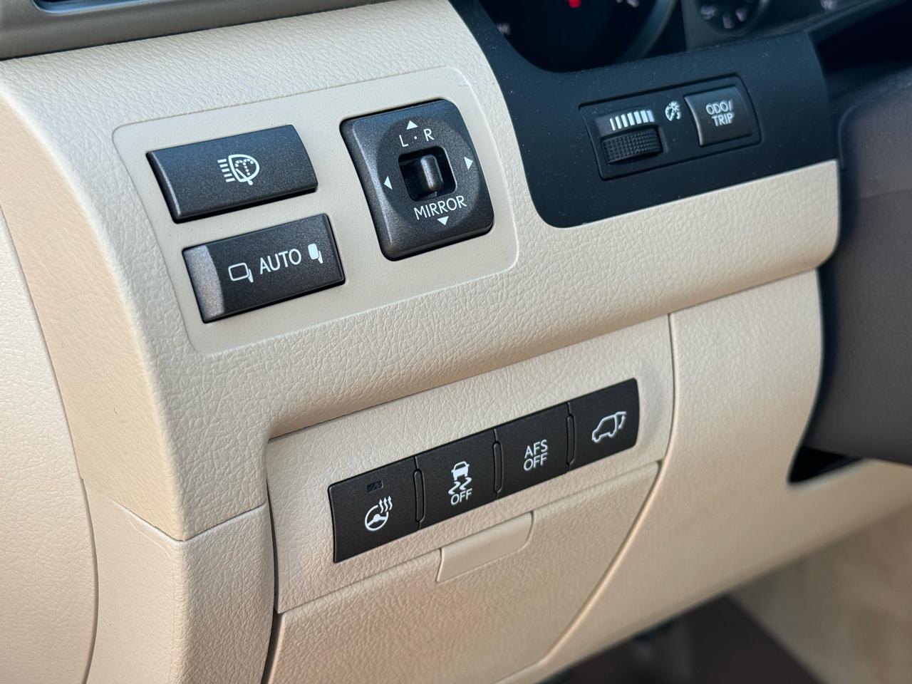 2014 Lexus LX 570 - Photo 41