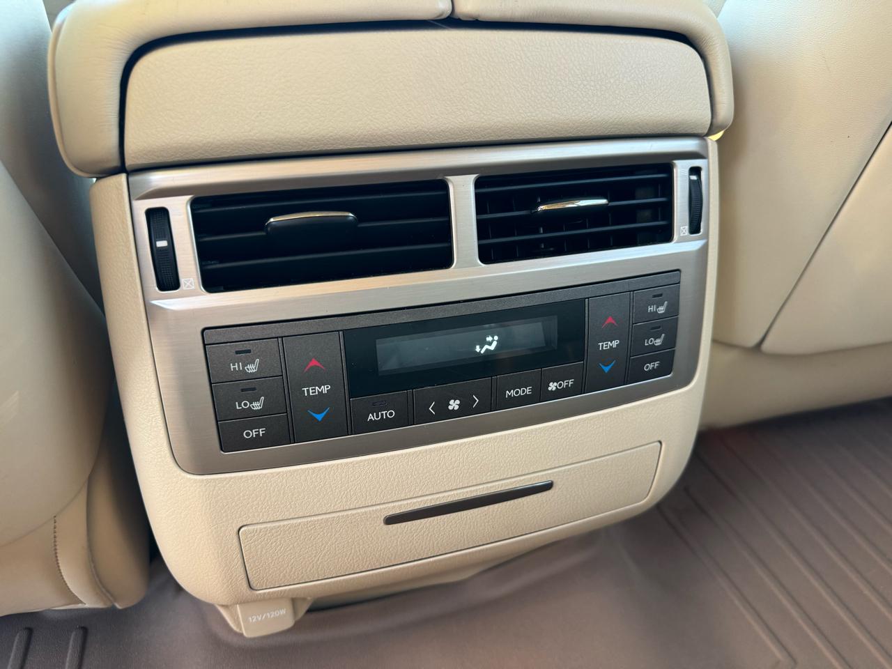 2014 Lexus LX 570 - Photo 58