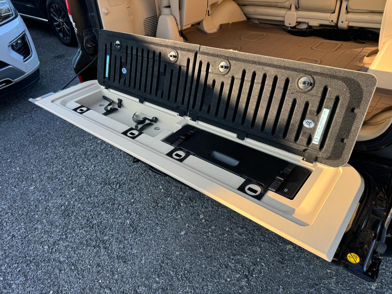 2014 Lexus LX 570 - Photo 65