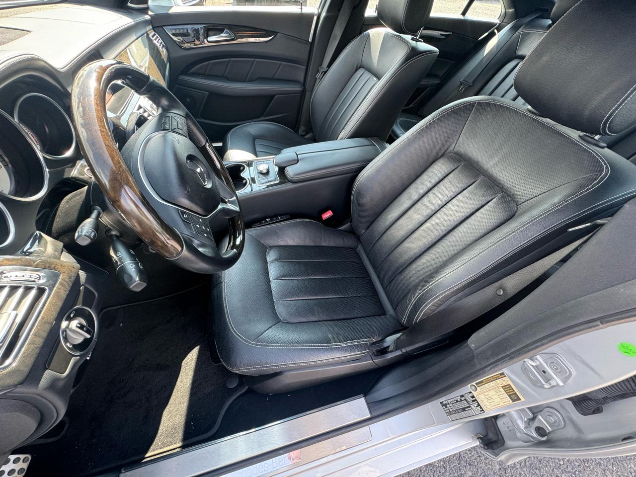 Mercedes-Benz CLS-Class CLS550 2012