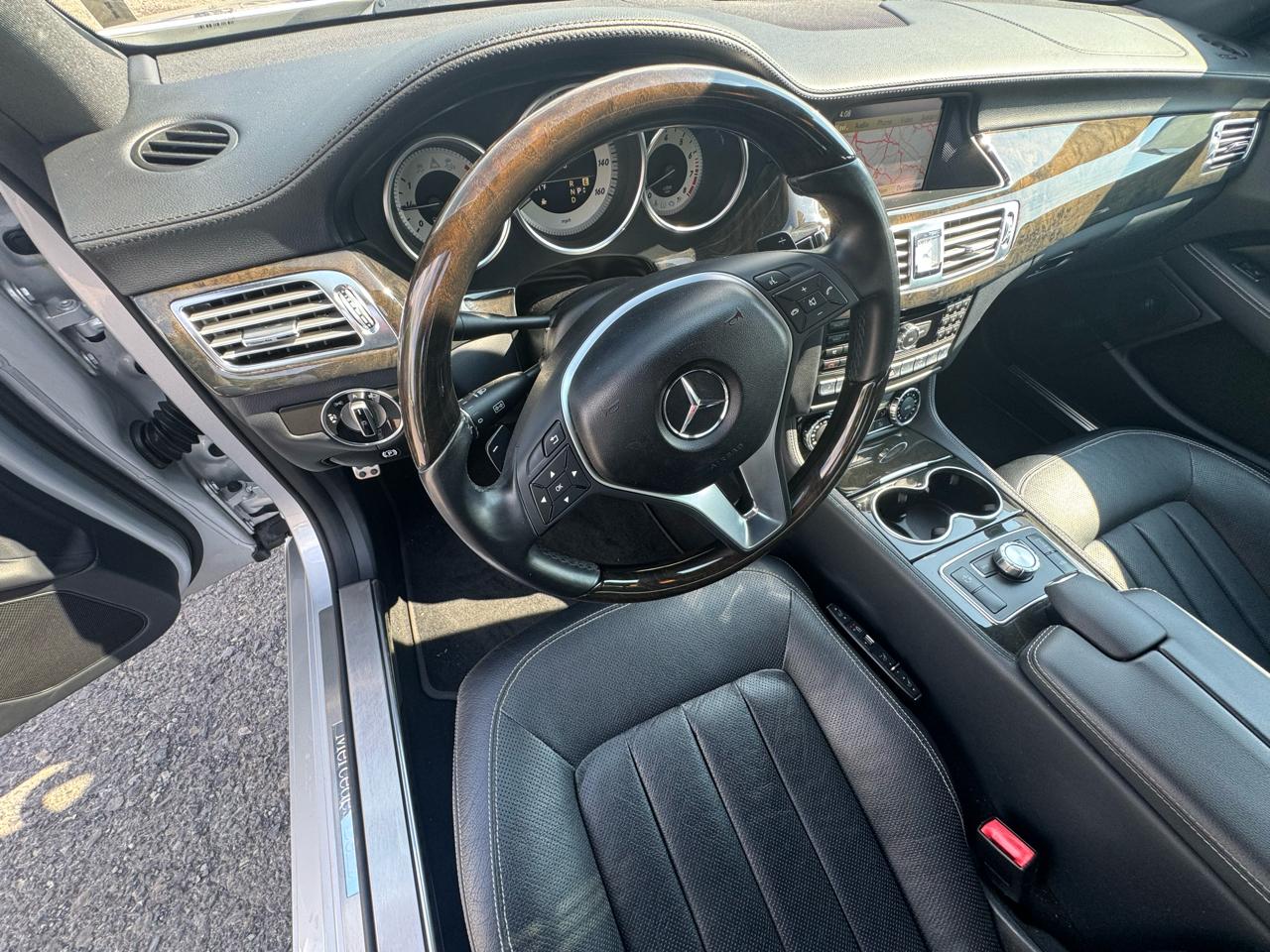 Mercedes-Benz CLS-Class CLS550 2012