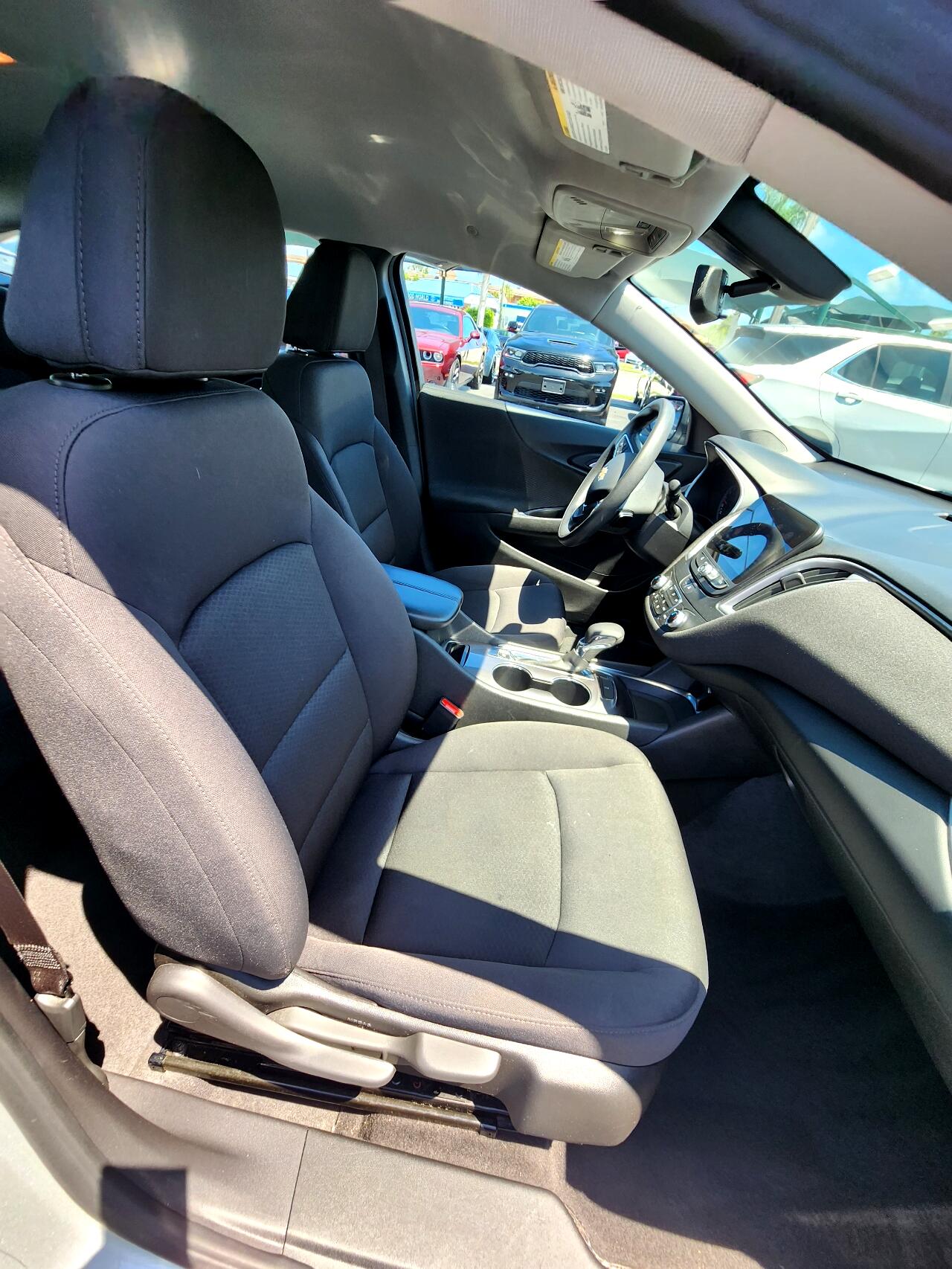 2022 Chevrolet Malibu Sedan - $21,495