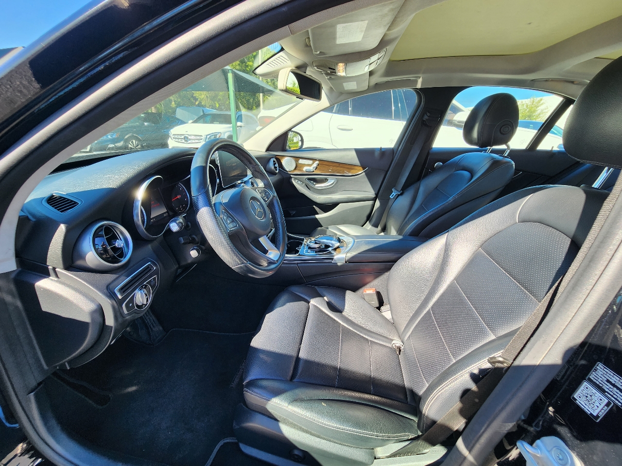2015 MERCEDES-BENZ C-Class Sedan - $18,999
