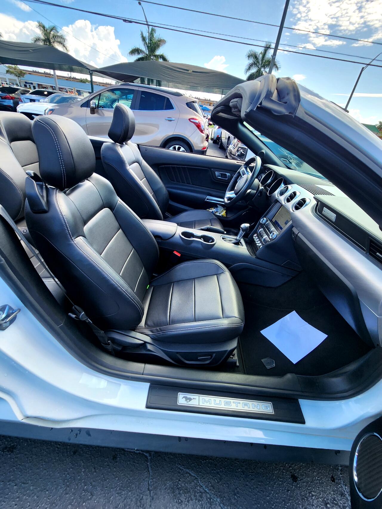 2022 FORD Mustang Convertible - $26,999
