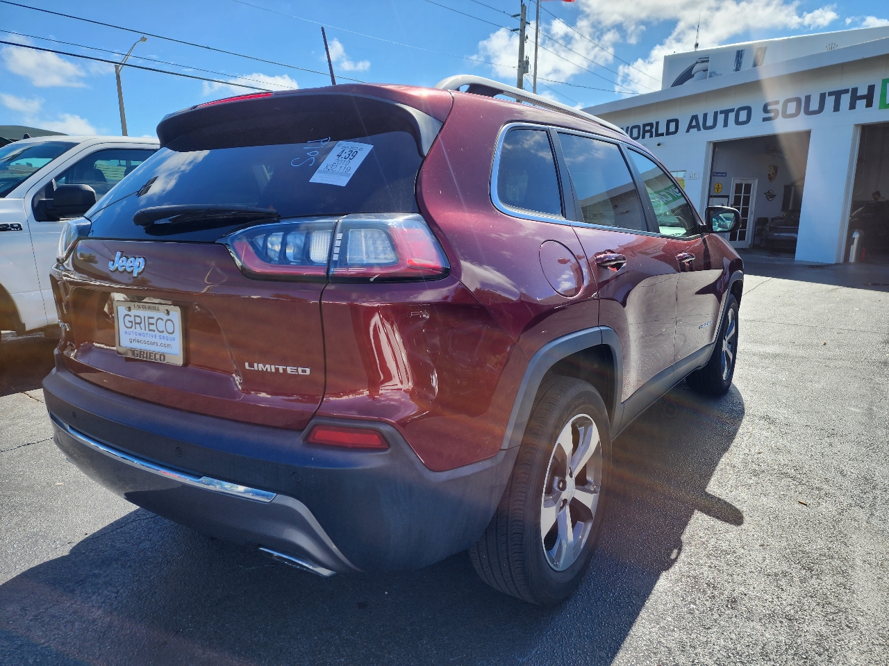 2019 JEEP Cherokee SUV / Crossover - $19,999