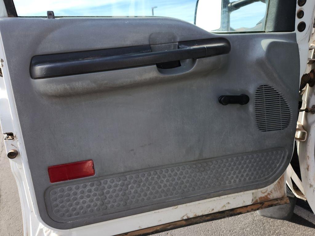 Ford F-450 SD Regular Cab 2WD DRW 2005