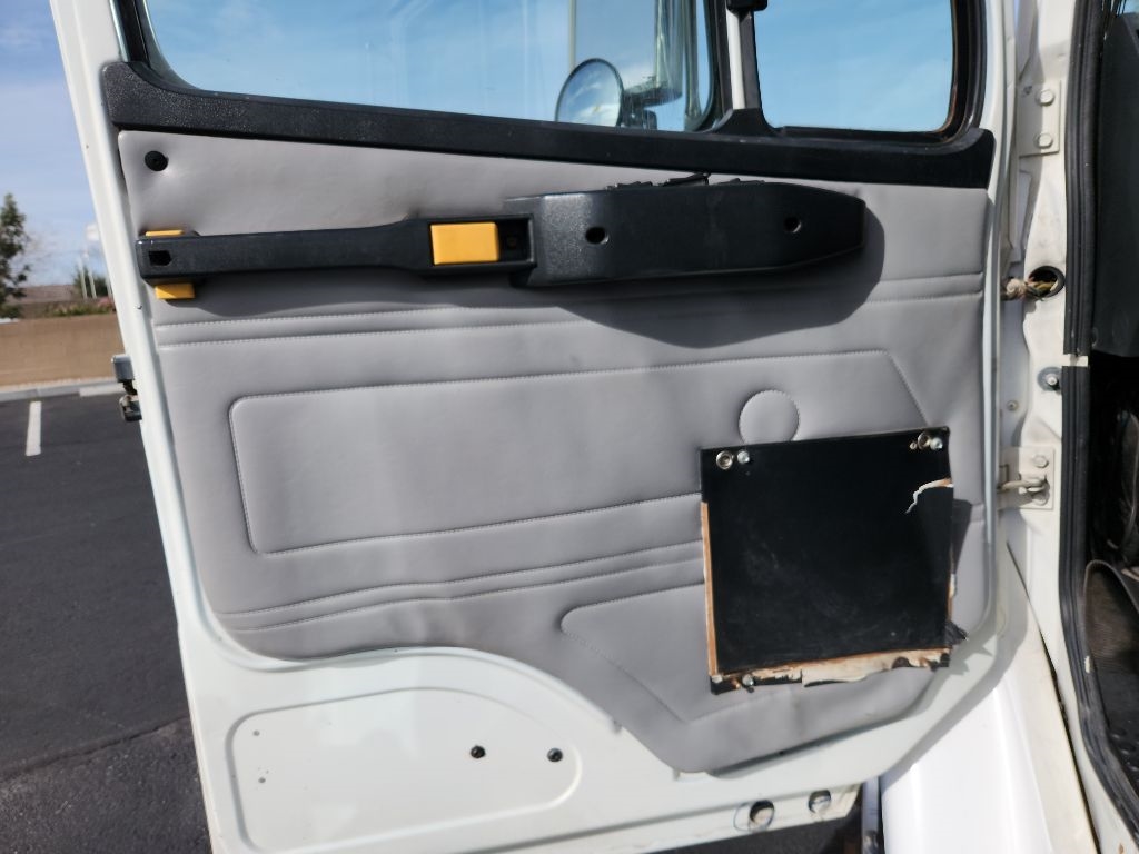 Freightliner FL50 - 2000