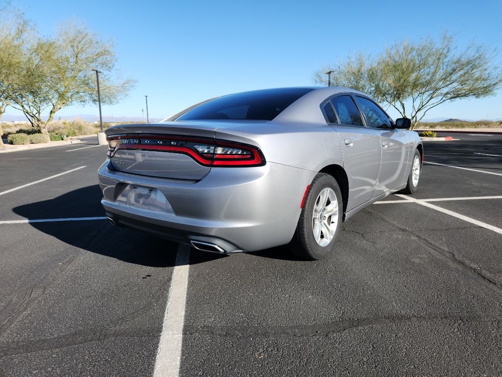 Dodge Charger SE 2017