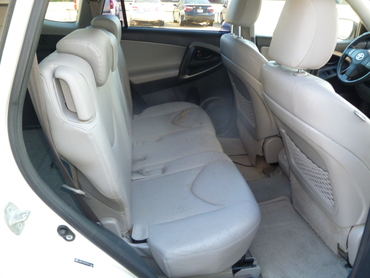 Toyota RAV4 FWD 4dr 4-cyl 4-Spd AT Ltd (Natl) 2010