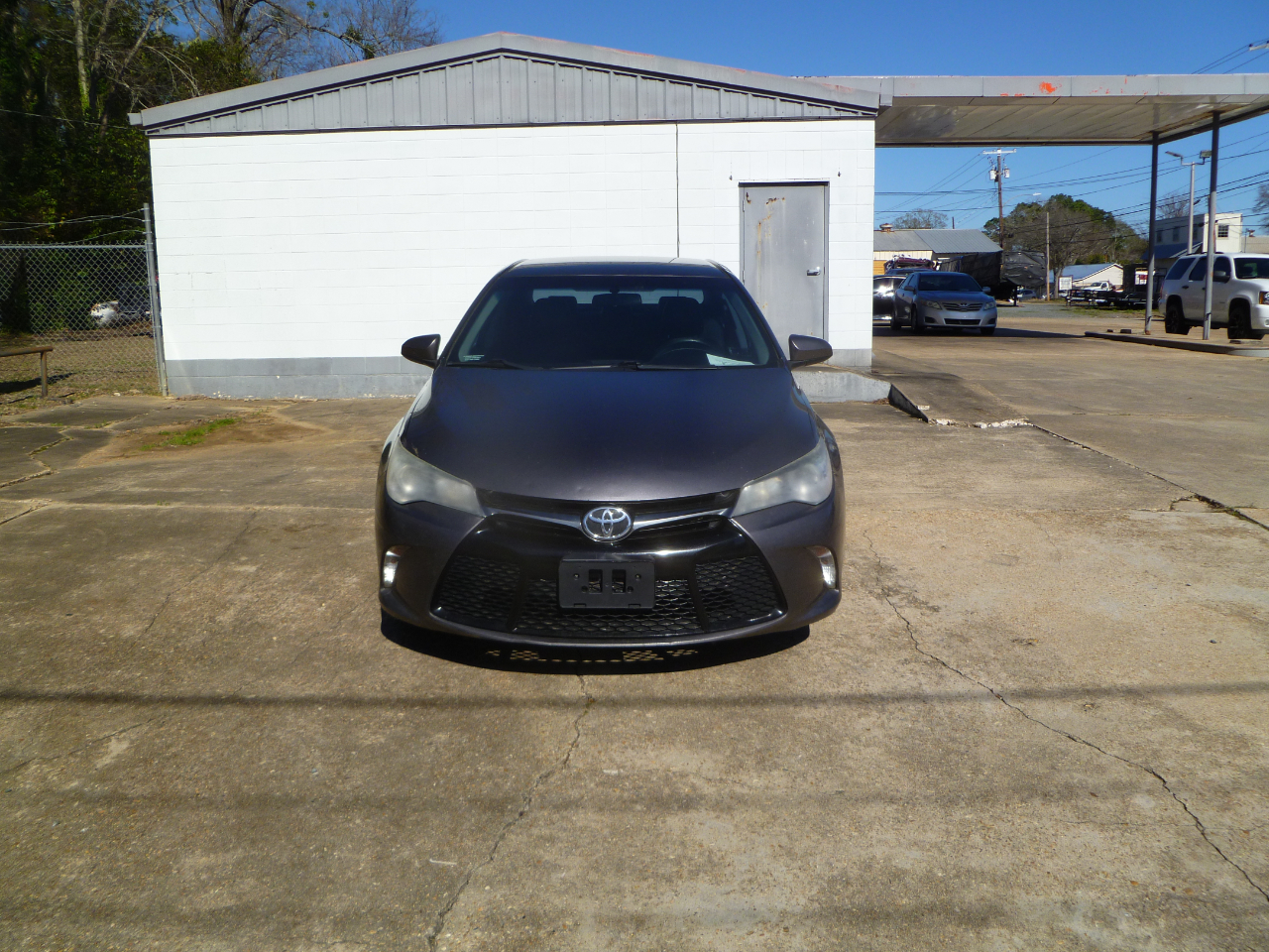 Toyota Camry 4dr Sdn I4 Auto XLE (Natl) 2015