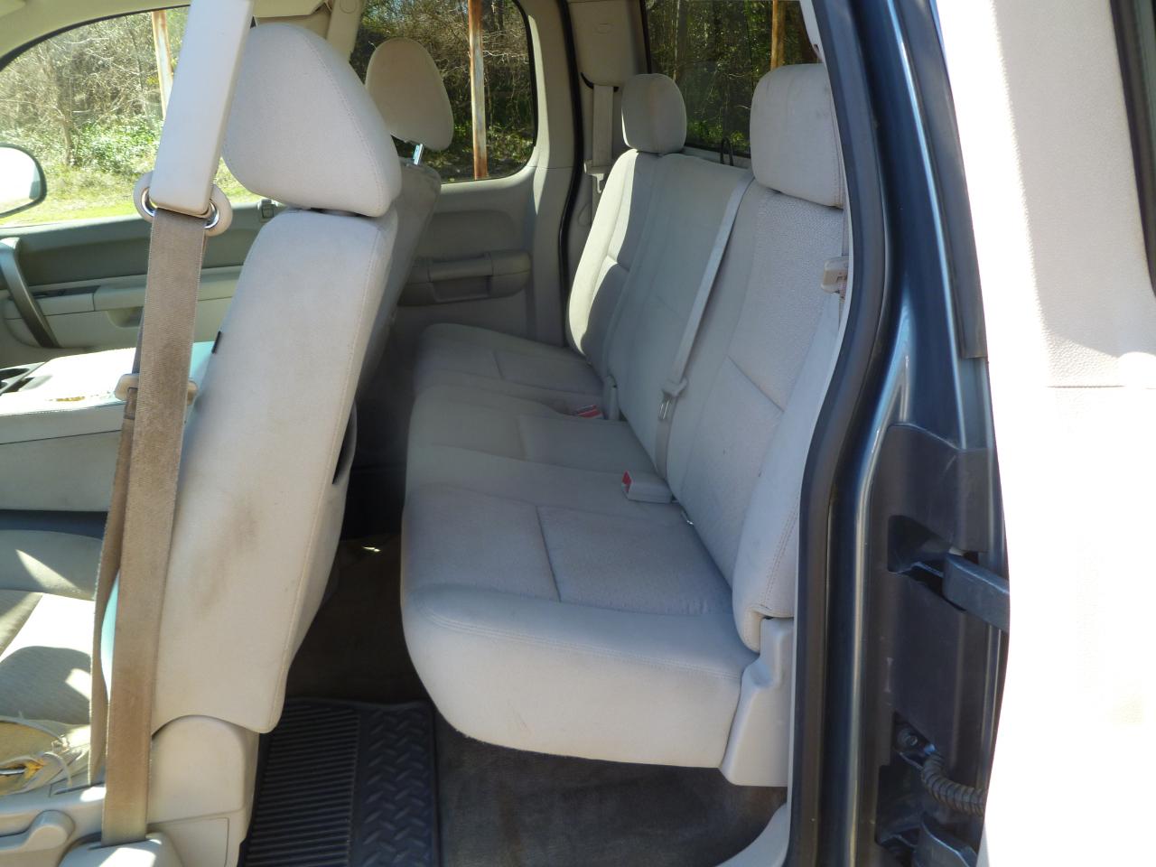 Chevrolet Silverado 1500 4WD Ext Cab 143.5" LT 2013