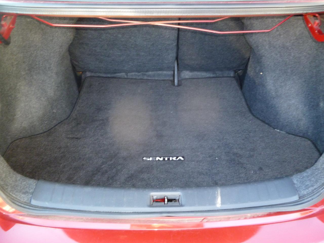 Nissan Sentra 4dr Sdn I4 CVT SV 2014