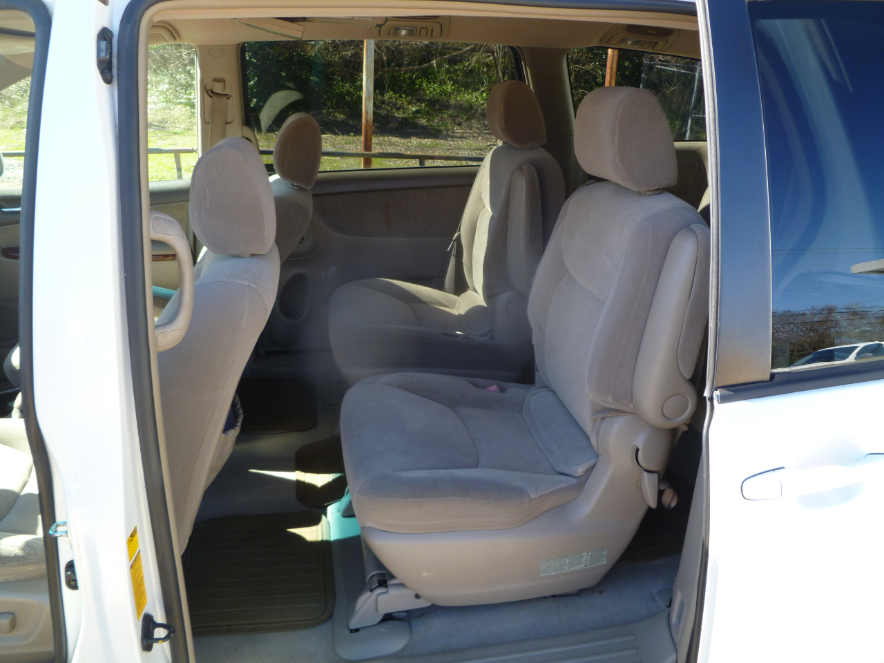 Toyota Sienna 5dr XLE FWD (Natl) 2004