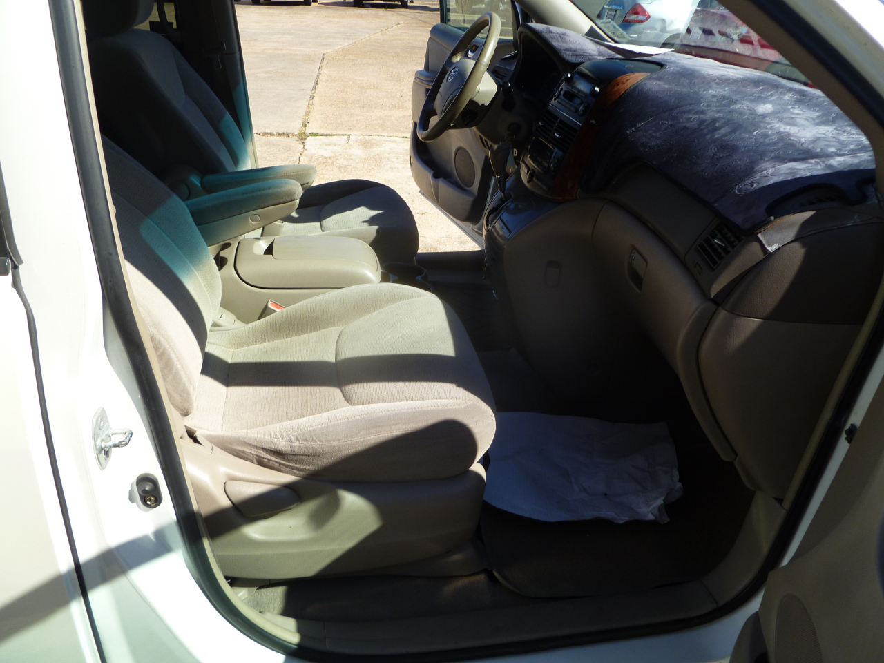 Toyota Sienna 5dr XLE FWD (Natl) 2004