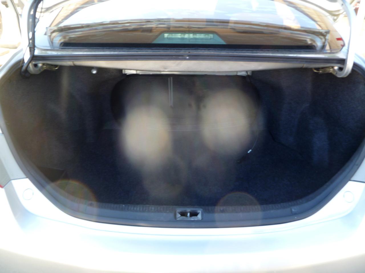 Toyota Camry 4dr Sdn I4 Man (Natl) 2010