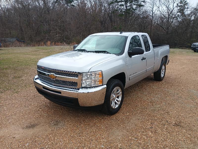 Chevrolet Silverado 1500 LS Extended Cab 2WD 2013