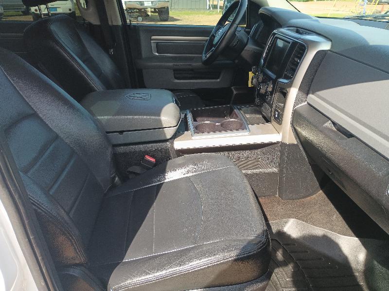 RAM 1500 SLT Crew Cab SWB 4WD 2015