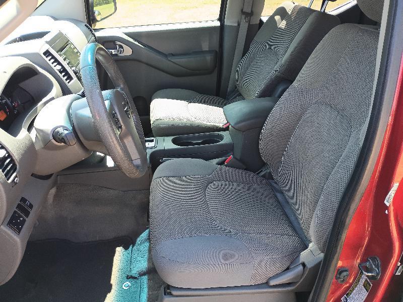 Nissan Frontier S Crew Cab 2WD 2013