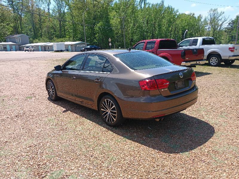 Volkswagen Jetta SEL PZEV 2012