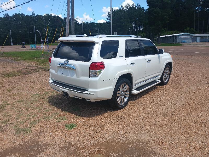 Toyota 4Runner SR5 2WD 2013