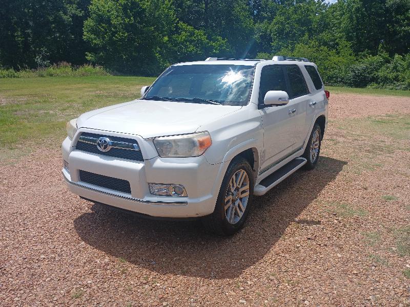 Toyota 4Runner SR5 2WD 2013