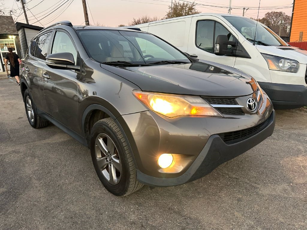 Toyota RAV4  2015
