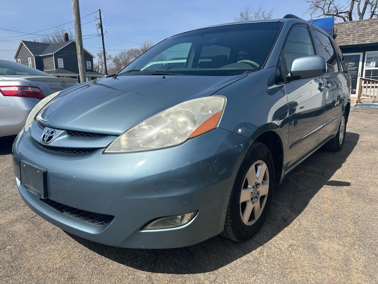 Toyota Sienna  2006