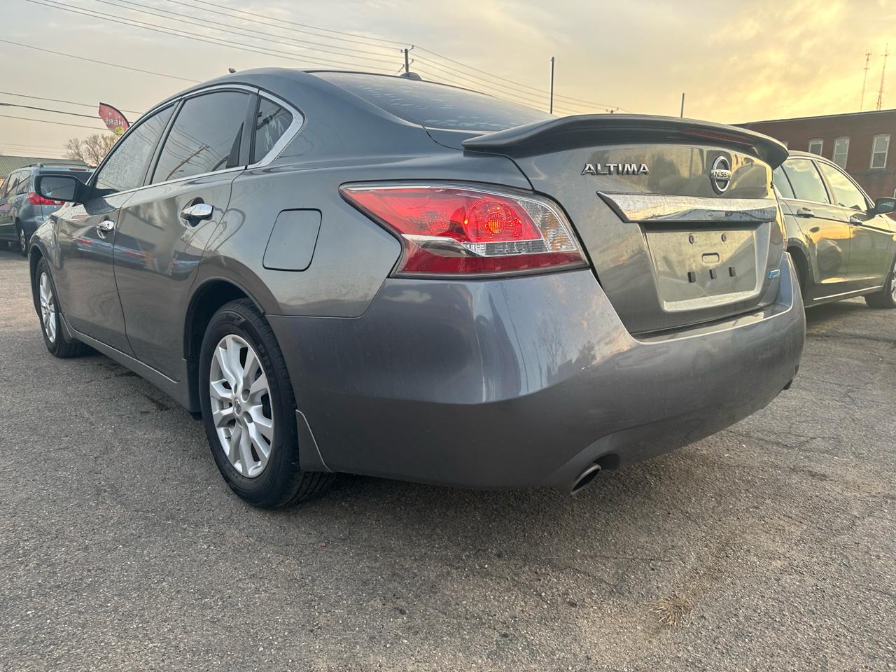 Nissan Altima  2014