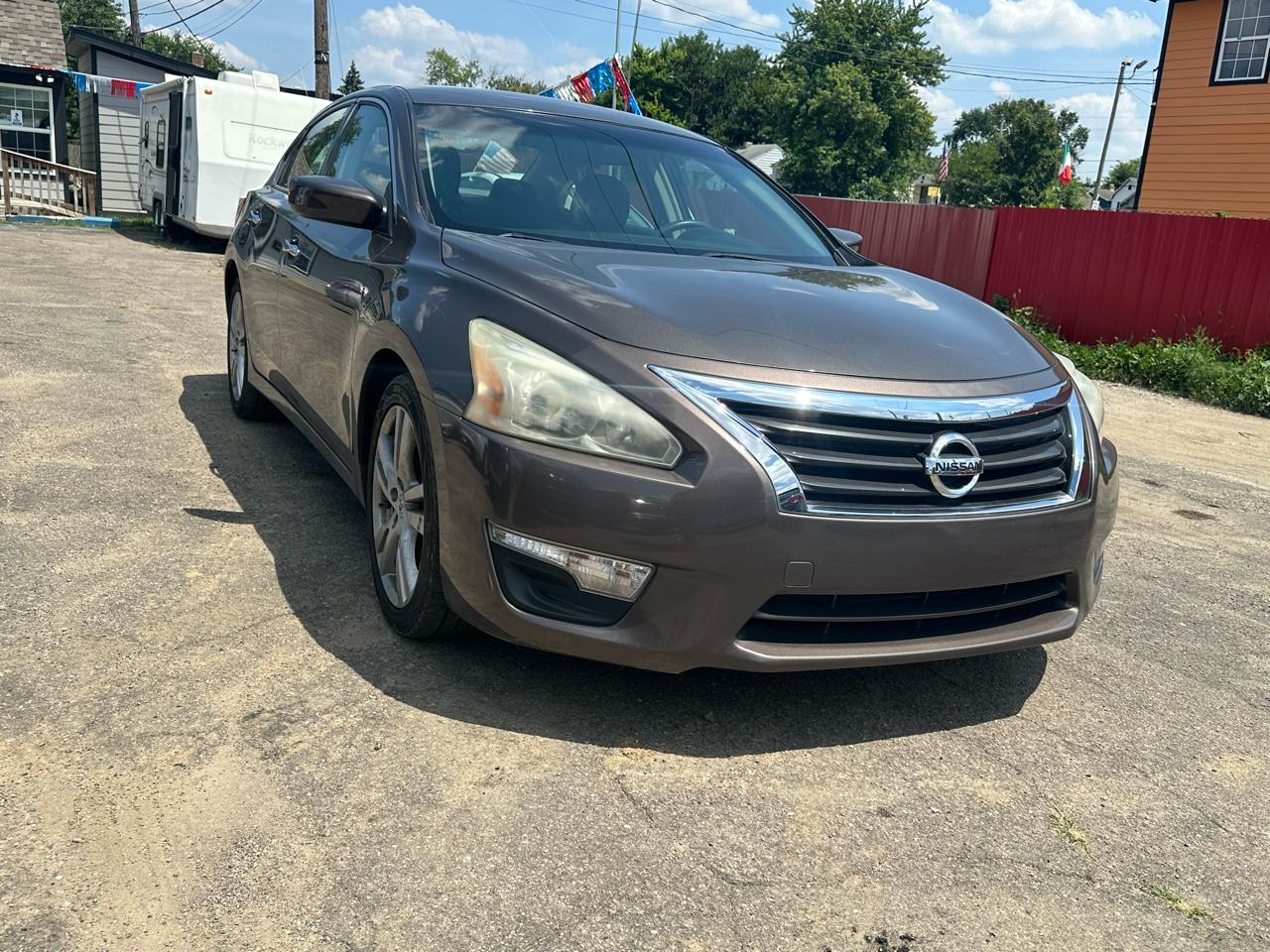 Nissan Altima  2013