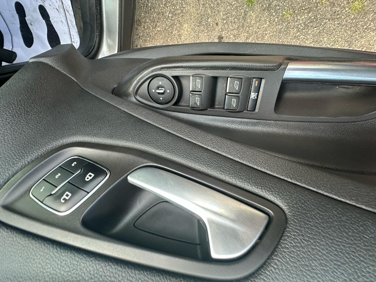 Ford Escape  2014