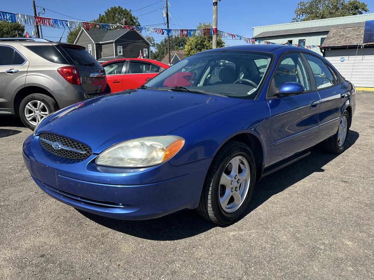Ford Taurus photo 2