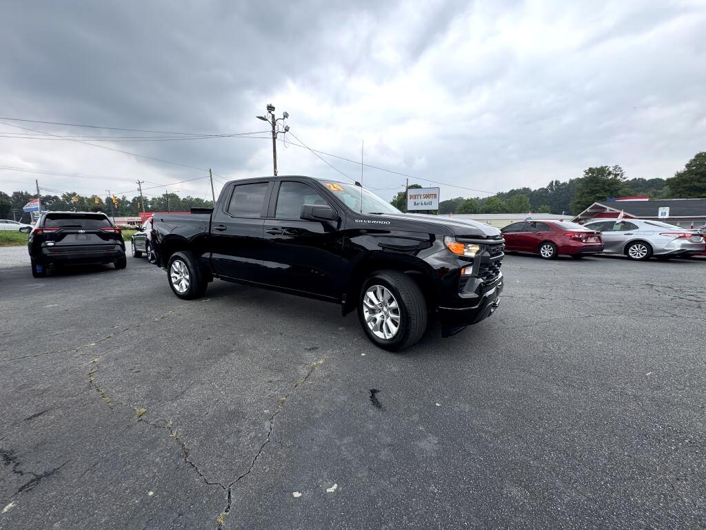 Chevrolet Silverado 1500 Custom Crew Cab 2WD 2024 Chevrolet Silverado 1500 Custom Crew Cab 2WD 2024