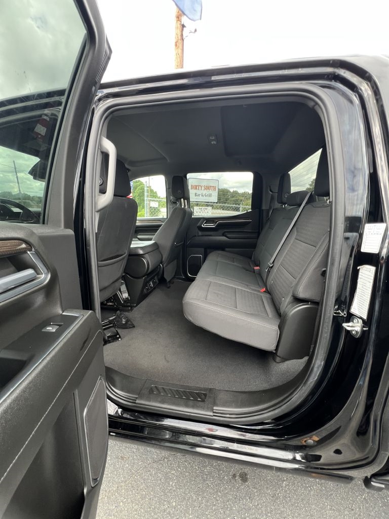 Chevrolet Silverado 1500 LT Crew Cab 4WD 2023