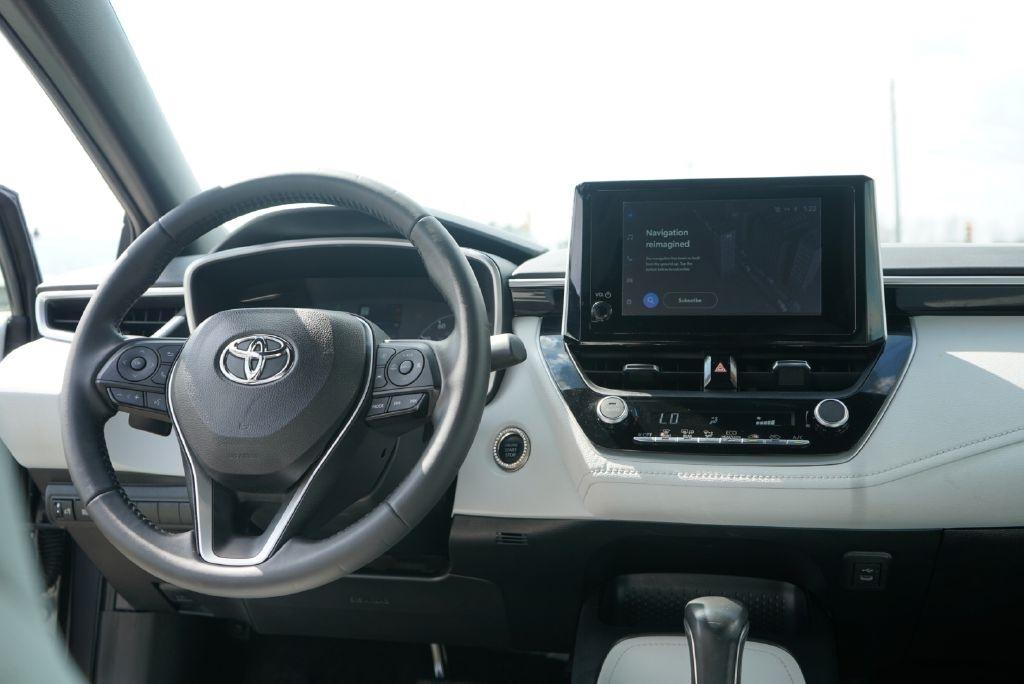 Toyota Corolla SE Hatchback 2025