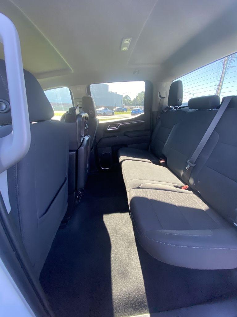 Chevrolet Silverado 1500 LT-L Crew Cab 4WD 2022