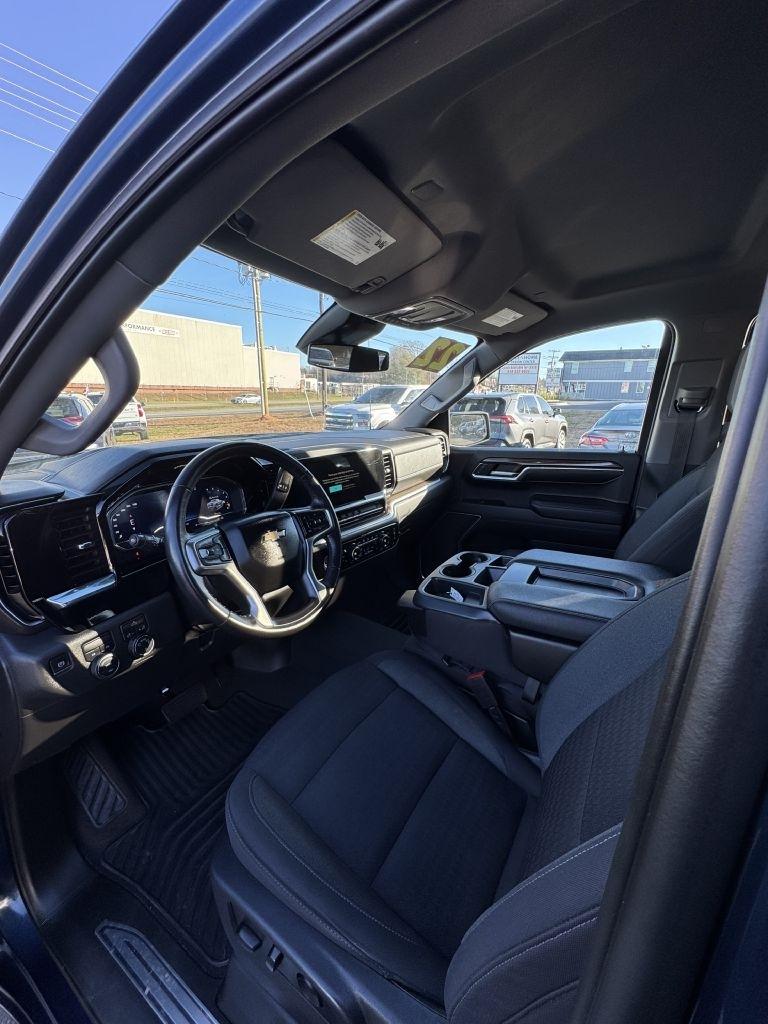 Chevrolet Silverado 1500 LT-L Crew Cab 4WD 2022