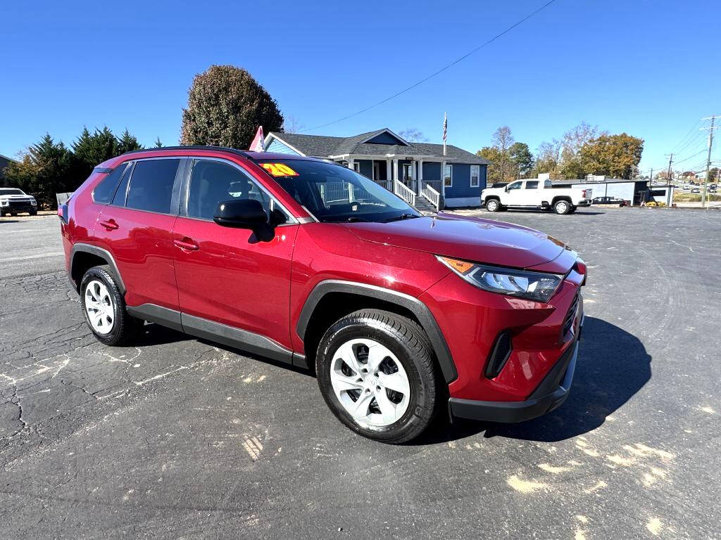 2020 Toyota RAV4 LE