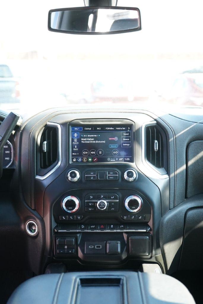 GMC Sierra 1500 AT4 Crew Cab Long Box 4WD 2021