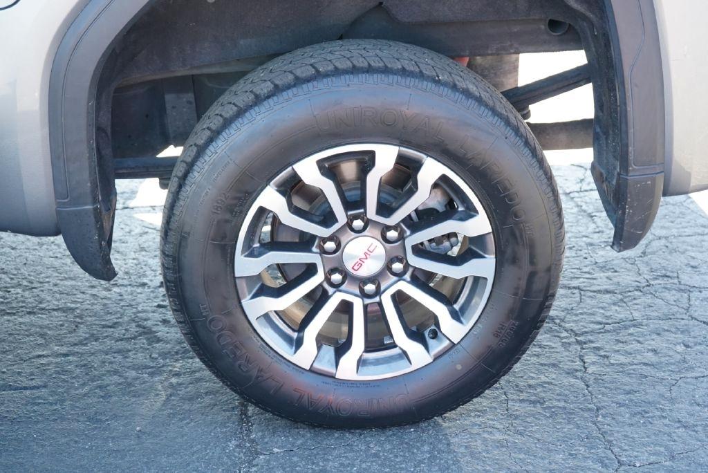 GMC Sierra 1500 AT4 Crew Cab Long Box 4WD 2021