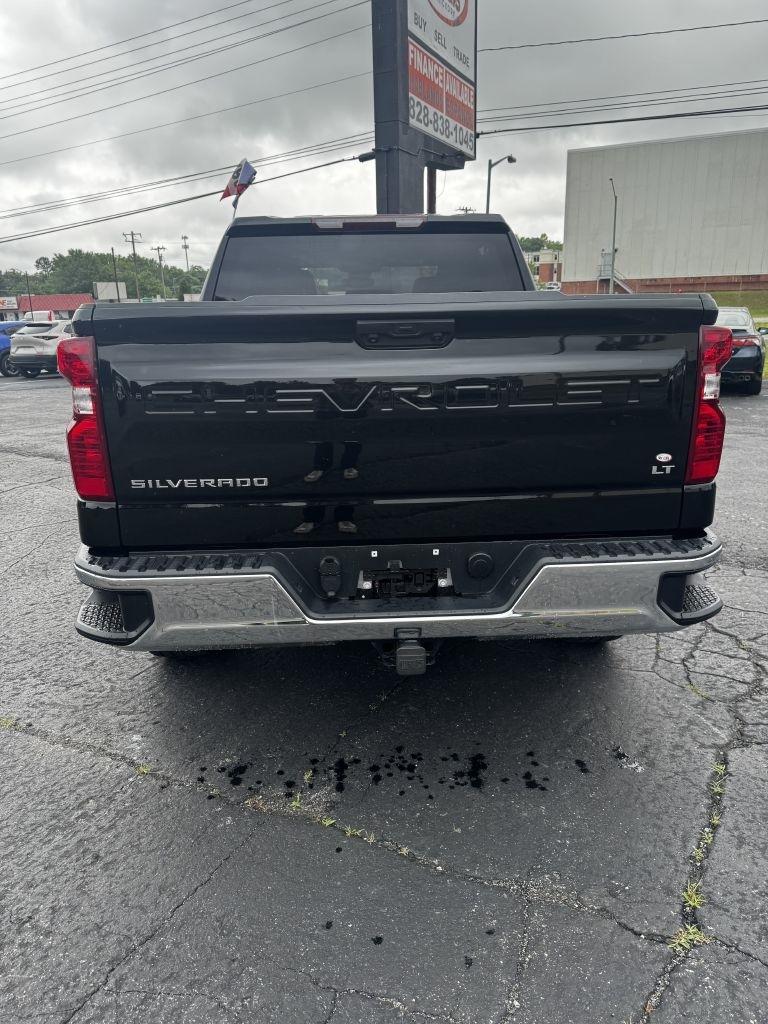 Chevrolet Silverado 1500 LT-L Crew Cab 4WD 2023