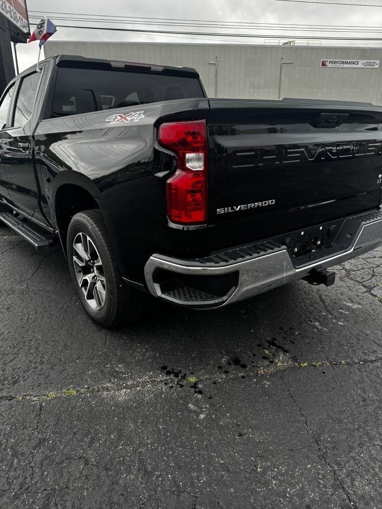 Chevrolet Silverado 1500 LT-L Crew Cab 4WD 2023
