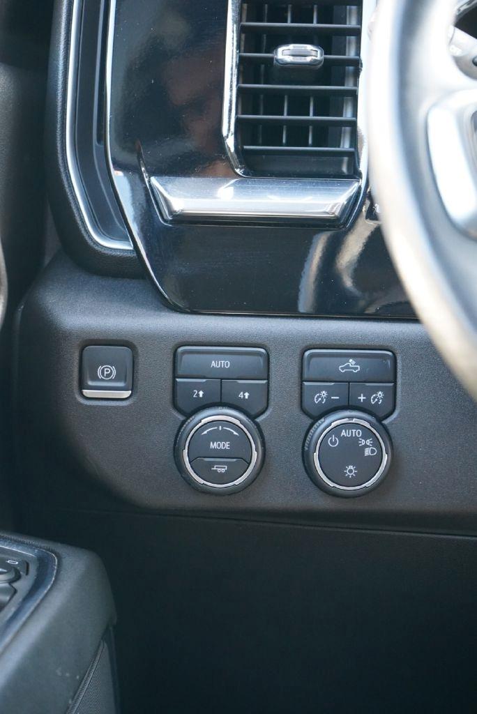 Chevrolet Silverado 1500 LT Crew Cab 4WD 2023