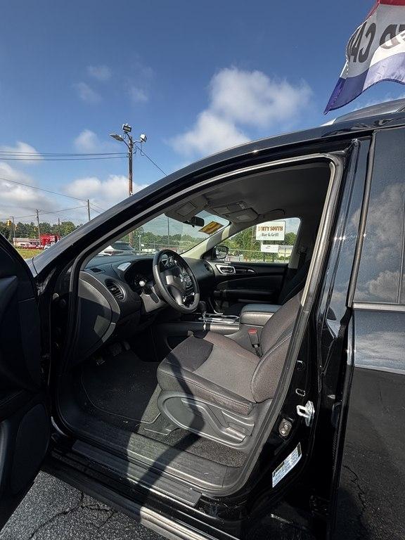 2019 Nissan Pathfinder S 2WD